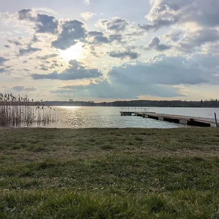 Lägenhet Nad Jeziorem Swietajno (Olecko)